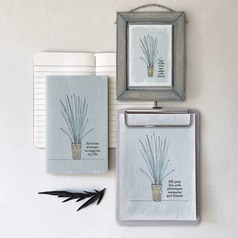 Hanging plant pad-Fill your life with adventures Size: 12x1,5x16,5 cm