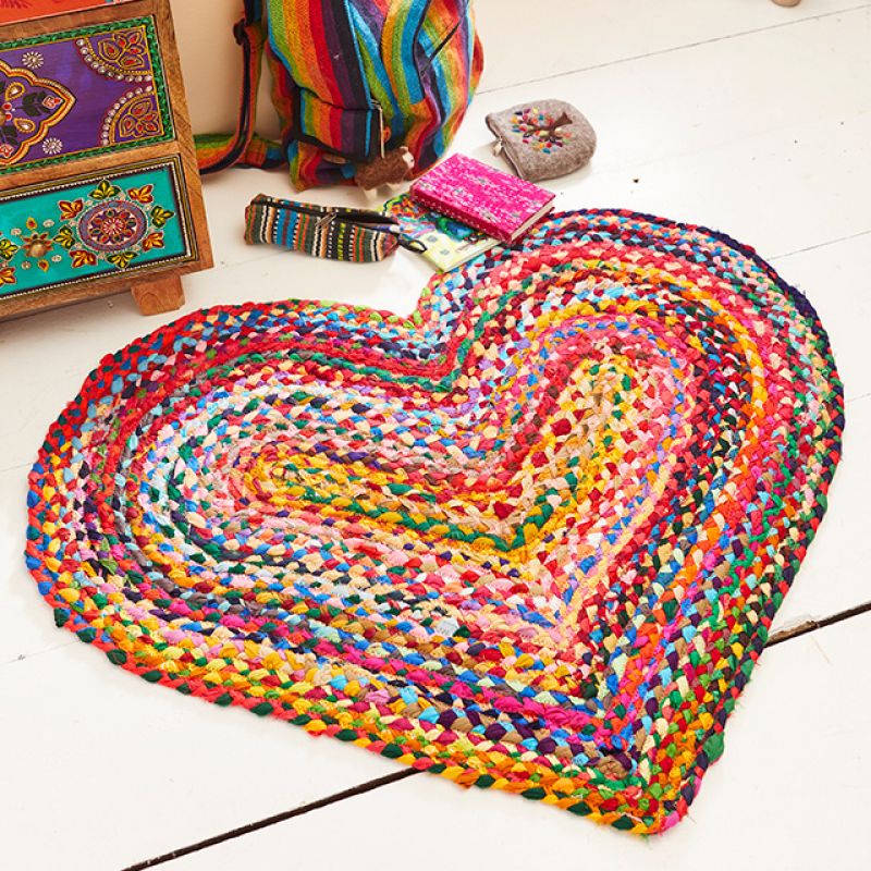 Recycled cotton braided heart shaped rug, 90 x 60cm